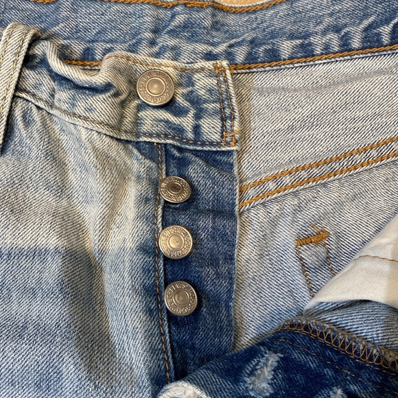 501® ORIGINAL FIT HIGH RISE WOMEN'S SHORTS - Picture 4 of 8